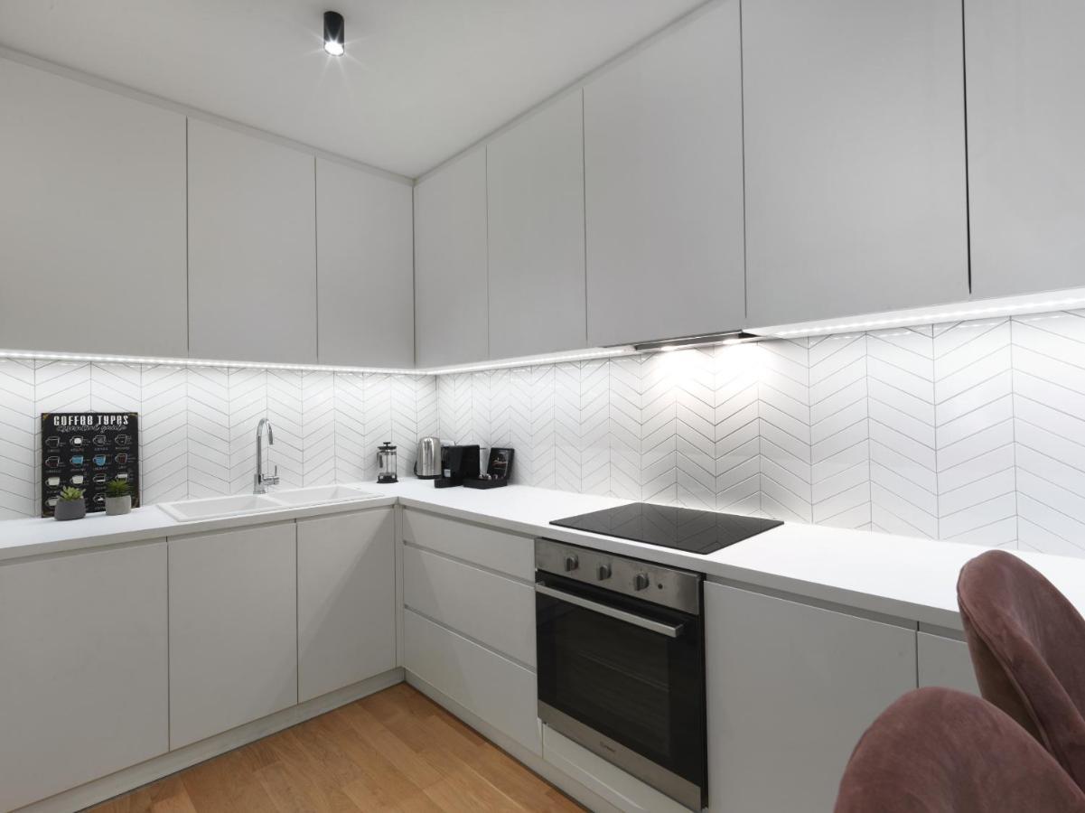 Fresh, New & Ready For You! Rnvtd Apt In Koukaki! Athen Exterior foto