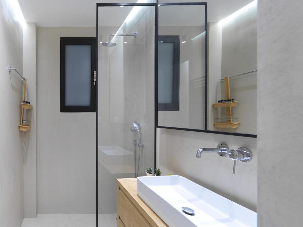 Fresh, New & Ready For You! Rnvtd Apt In Koukaki! Athen Exterior foto